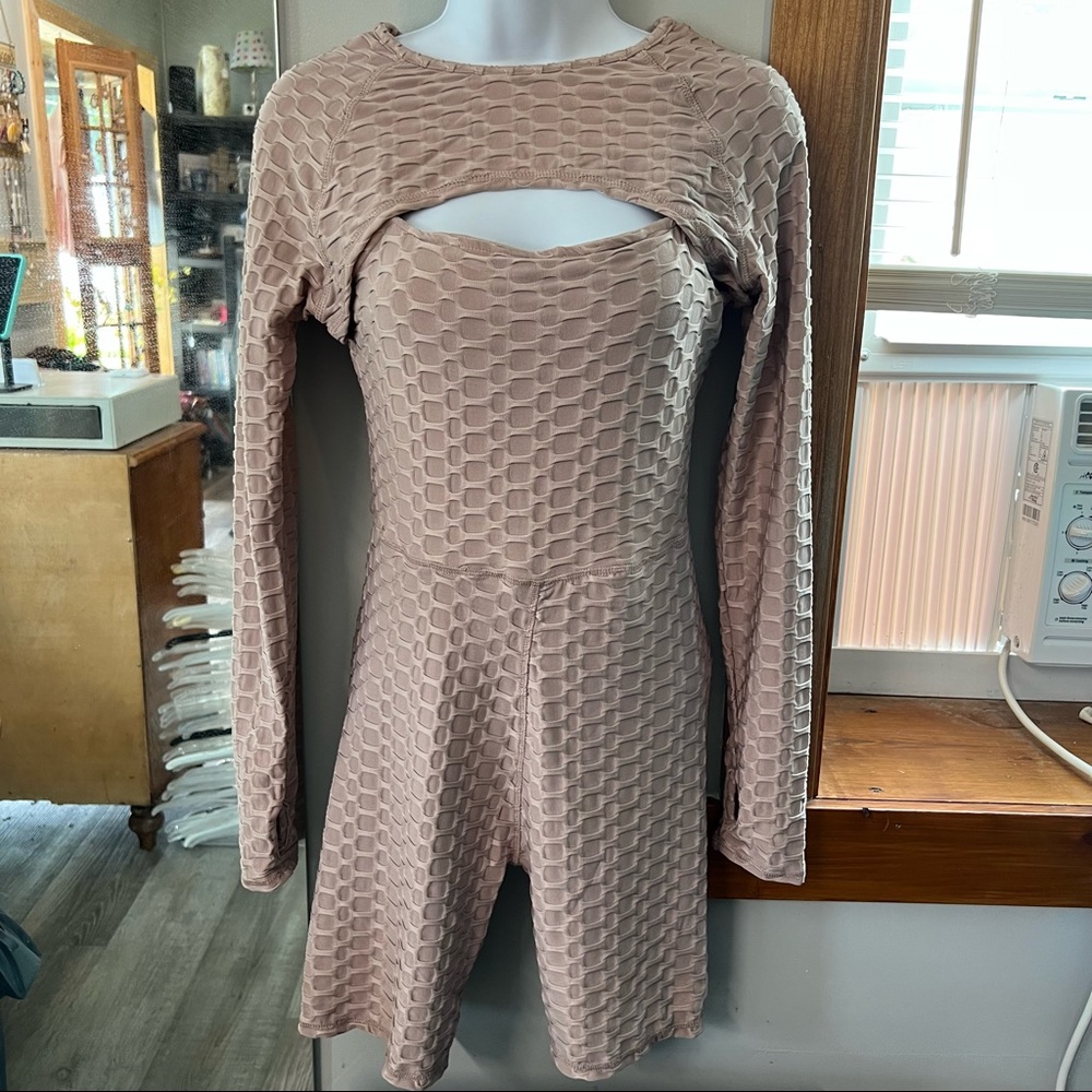 3/$25  NWT Fitness Romper & Cover small